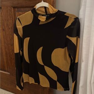 Bailey 44 Black and Gold Swirl Long Sleeve Top
